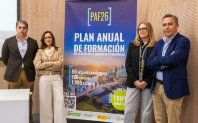 La secretaria general de Empleo y el presidente del Clúster de la Energía de Extremadura han presentado los objetivos y novedades del PAF26 en rueda de prensa